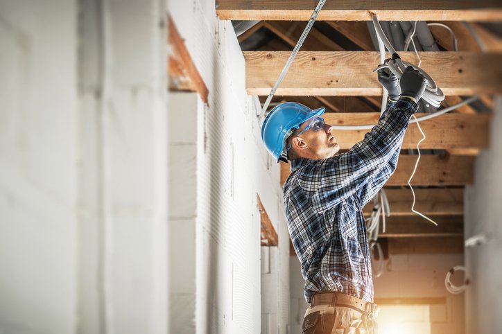 Website for electrians - Northside Digital - image of an electrician at work