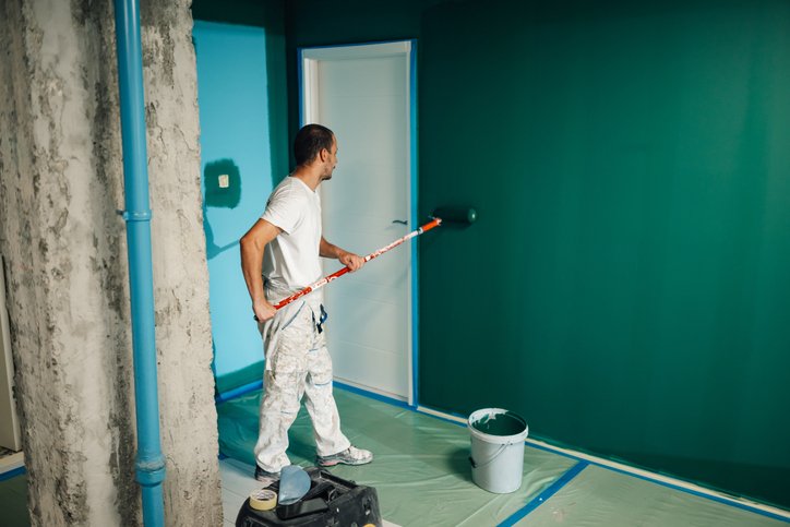Websites for painters - a painter at work in a customers house in wicklow